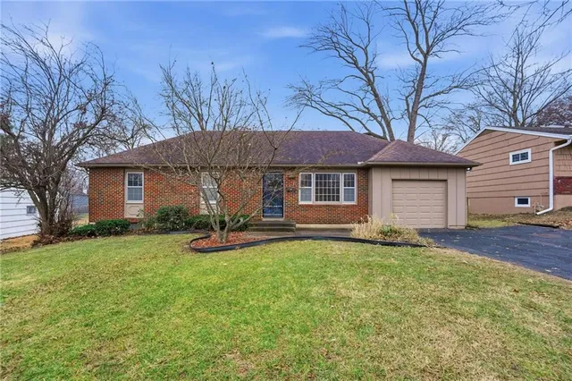 $340,000 | 8309 West 92nd Street, Overland Park, KS 66212