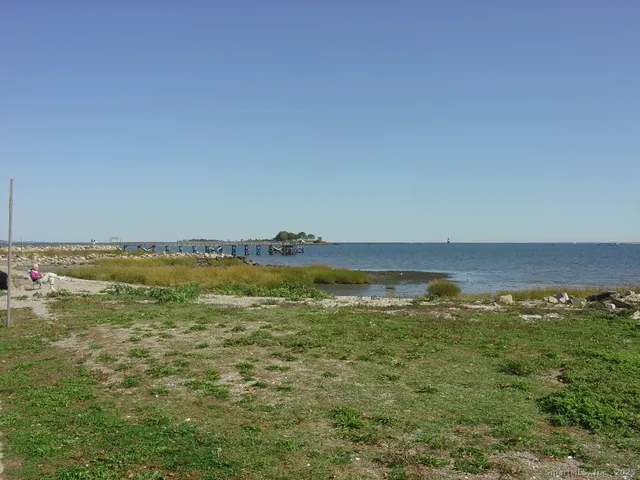 $1,975 | 18 Prospect Street, Unit A13, Norwalk, CT 06850