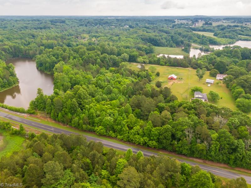 5740 Canter Road Archdale, NC 27263 - Photo 4 of 21