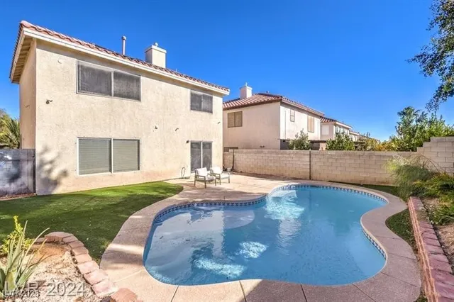 $2,695 | 9777 Sedona Shrine Avenue, Las Vegas, NV 89148