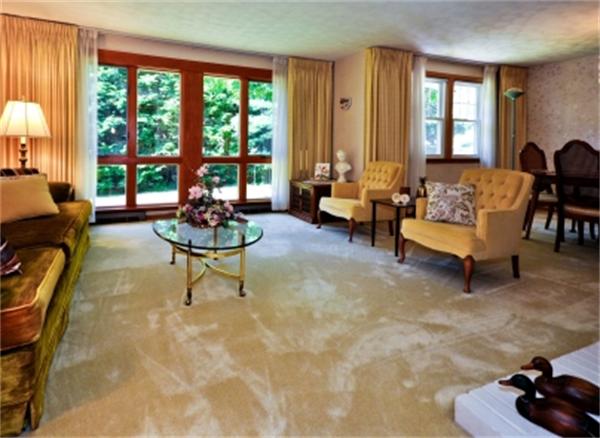 20 Surrey Road Norwood, MA 02062 - Photo 9 of 24 Gallery Image 9