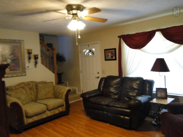 140 Deer Point Road Unionville, TN 37180 - Photo 3 of 21 Gallery Image 3