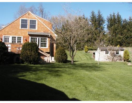 373 Conant Road Weston, MA 02493 - Photo 3 of 11