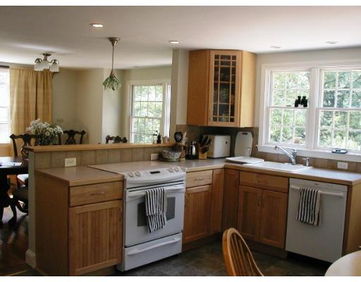 373 Conant Road Weston, MA 02493 - Photo 6 of 11