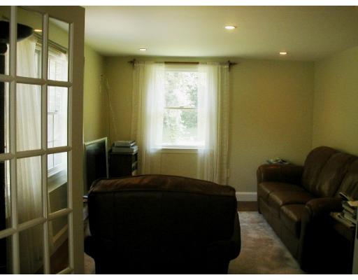 373 Conant Road Weston, MA 02493 - Photo 9 of 11