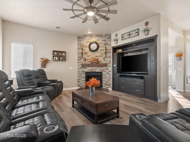 $587,500 | 1357 Horse Creek Way, Fernley, NV 89408