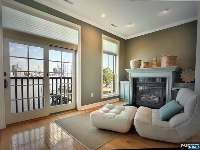 $10,500 | 3 Regency Place, Weehawken, NJ 07086