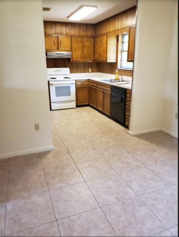 5347 Constitution Road Crestview, FL 32539 - Photo 8 of 16 Gallery Image 8