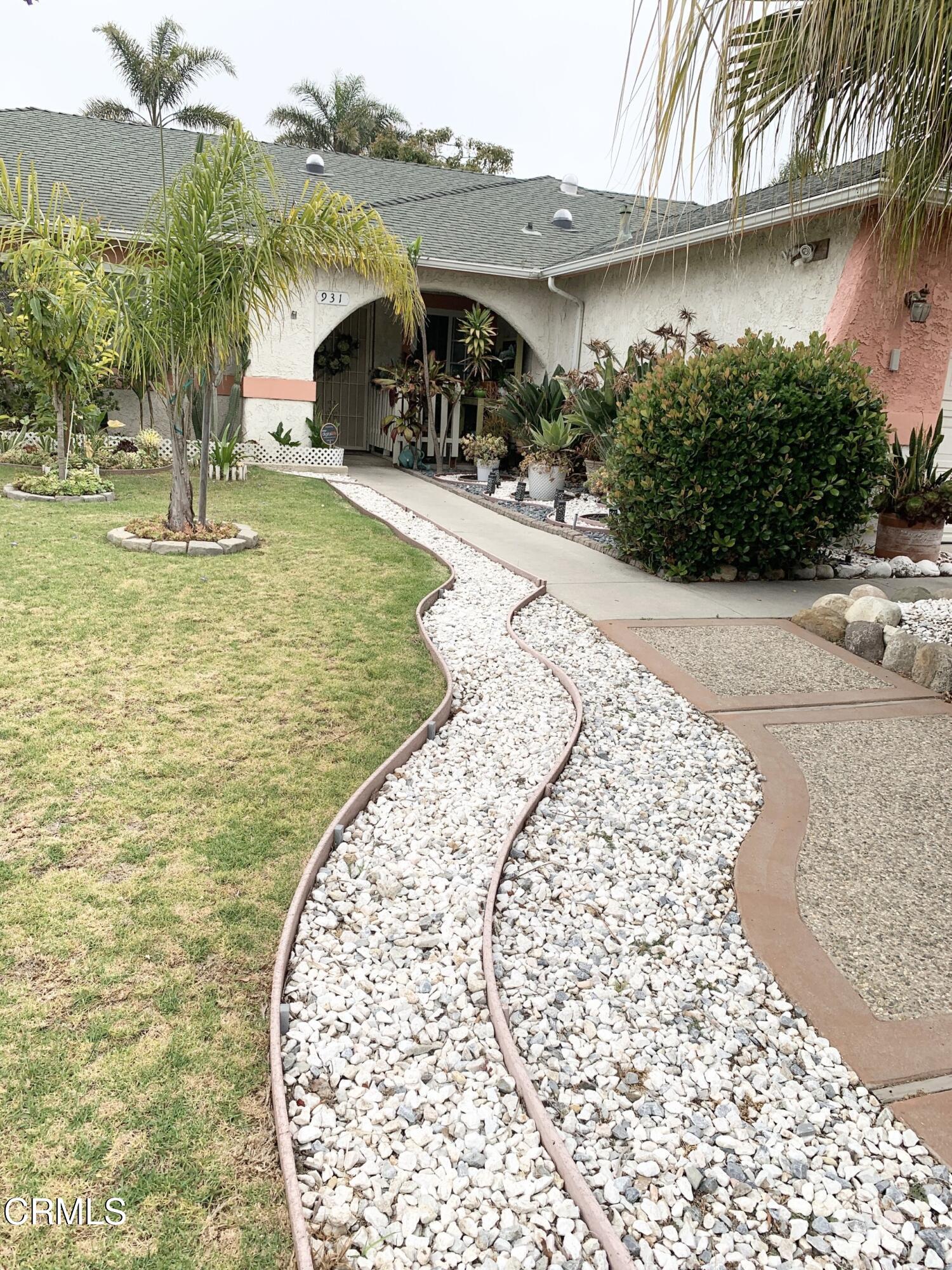 931 Devilfish Drive Oxnard, CA 93035 - Photo 2 of 7 a view of a backyard