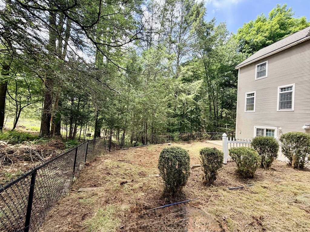 41 Thresher Road Hampden, MA 01036 - Photo 28 of 30