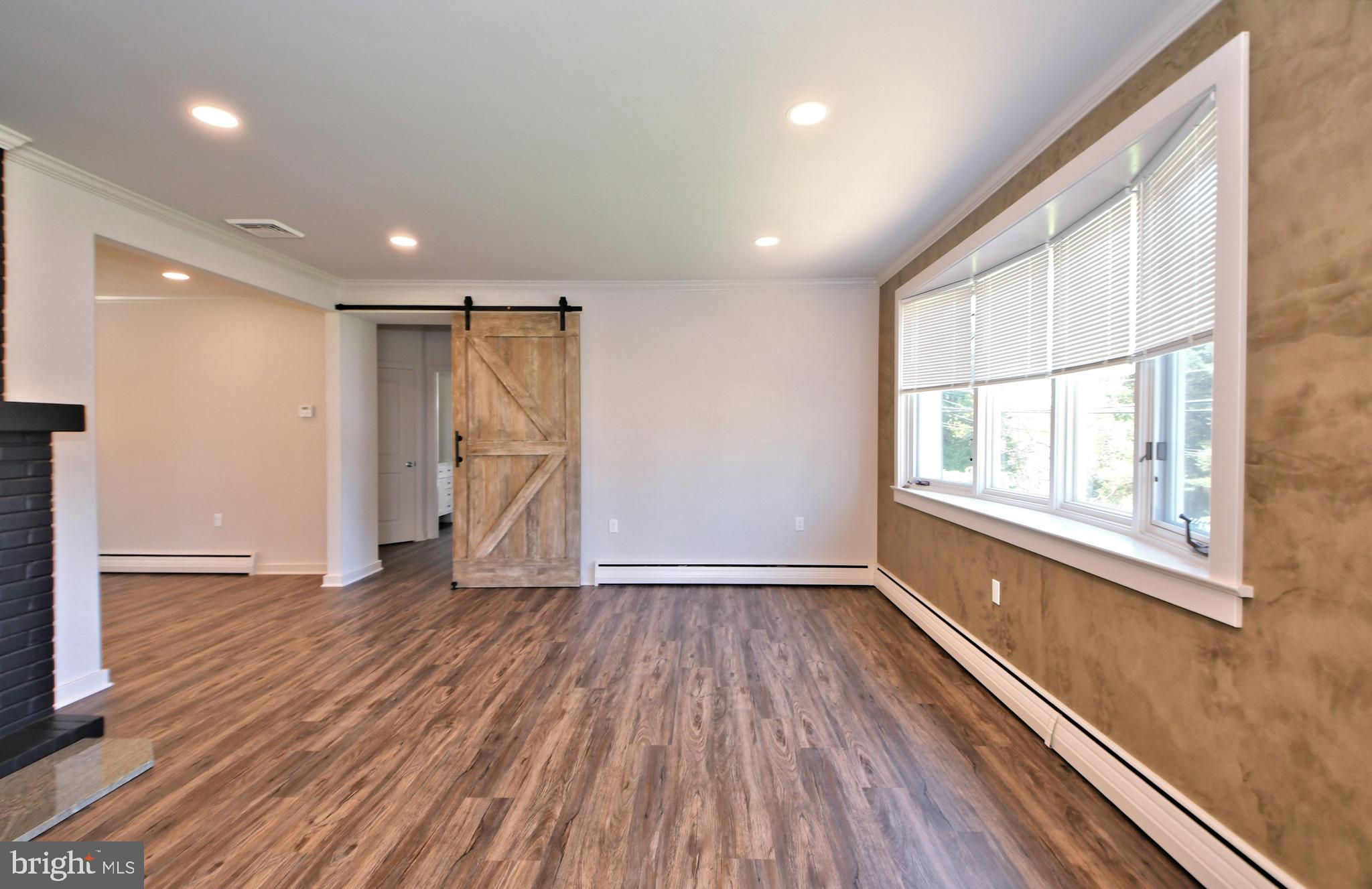 38 Crestview Road Phoenixville, PA 19460 - Photo 4 of 59 Spacious Living Room
