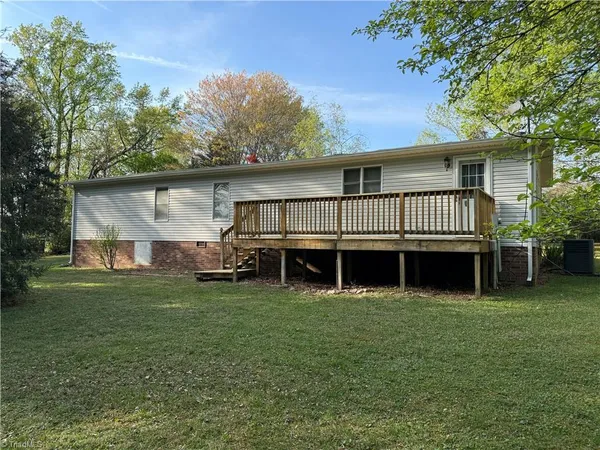 $265,000 | 1095 Sechrist Loop, Pilot Mountain, NC 27041