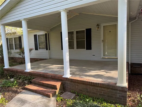 $265,000 | 1095 Sechrist Loop, Pilot Mountain, NC 27041