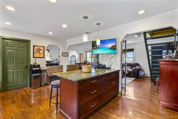 $749,000 | 2 Burnett Avenue, Bay Shore, NY 11706
