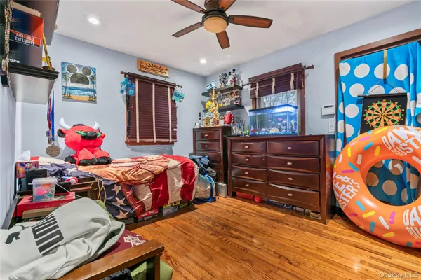 $749,000 | 2 Burnett Avenue, Bay Shore, NY 11706