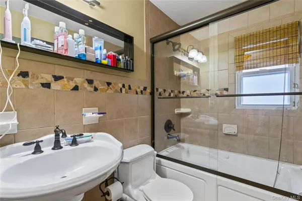 $749,000 | 2 Burnett Avenue, Bay Shore, NY 11706