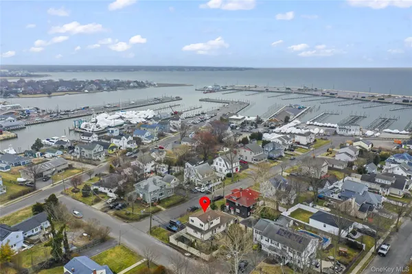 $749,000 | 2 Burnett Avenue, Bay Shore, NY 11706