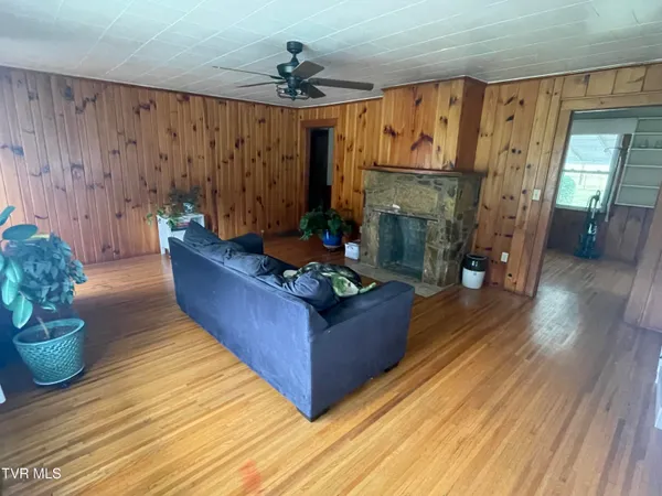 $1,500 | 107 Taylor Drive, Erwin, TN 37650