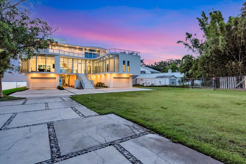 4035 Bay Shore Road Sarasota, FL 34234 - Photo 2 of 59