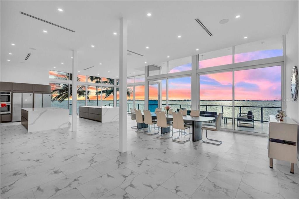 4035 Bay Shore Road Sarasota, FL 34234 - Photo 21 of 59