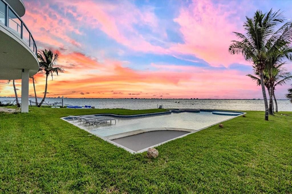 4035 Bay Shore Road Sarasota, FL 34234 - Photo 34 of 59