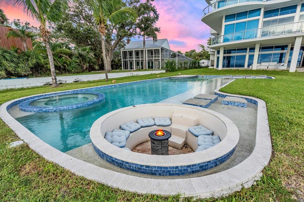 4035 Bay Shore Road Sarasota, FL 34234 - Photo 36 of 59