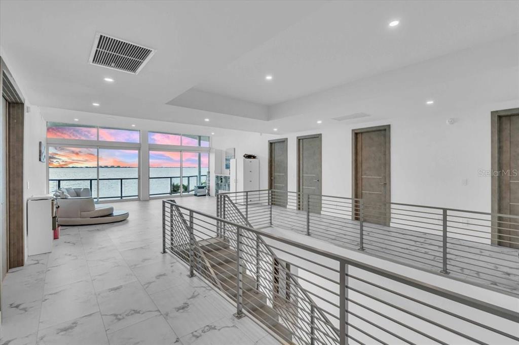 4035 Bay Shore Road Sarasota, FL 34234 - Photo 41 of 59