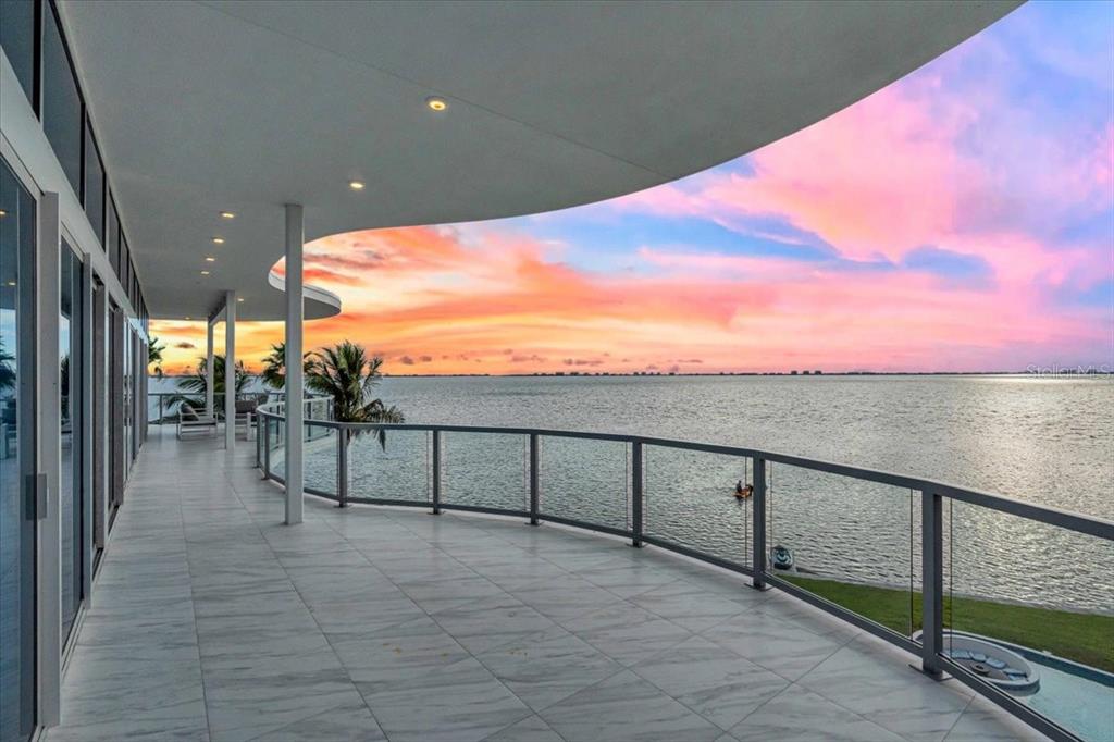 4035 Bay Shore Road Sarasota, FL 34234 - Photo 46 of 59