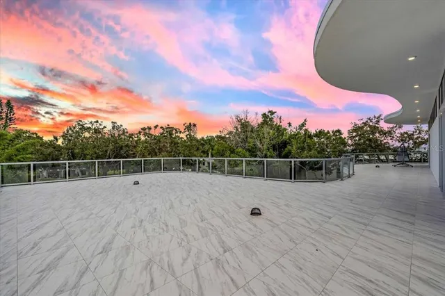 $11,760,000 | 4035 Bay Shore Road, Sarasota, FL 34234