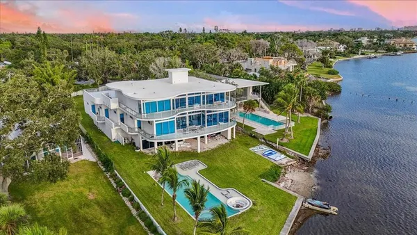 $9,500,000 | 4035 Bay Shore Road, Sarasota, FL 34234
