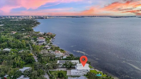 $9,500,000 | 4035 Bay Shore Road, Sarasota, FL 34234