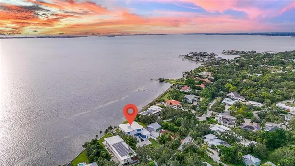 $9,500,000 | 4035 Bay Shore Road, Sarasota, FL 34234