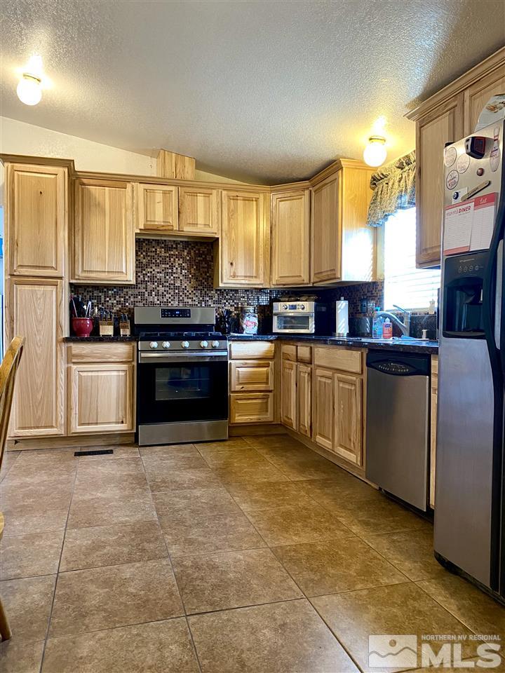 12065 Albert Way Reno, NV 89506 - Photo 5 of 19 Photo 5