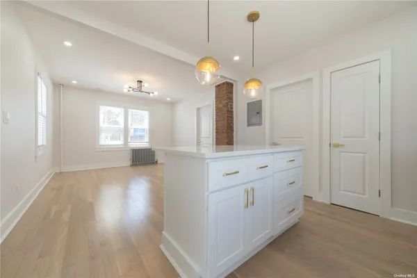 $2,800 | 29 South Central Avenue, Valley Stream, NY 11580