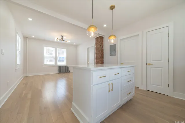 $2,800 | 29 South Central Avenue, Valley Stream, NY 11580