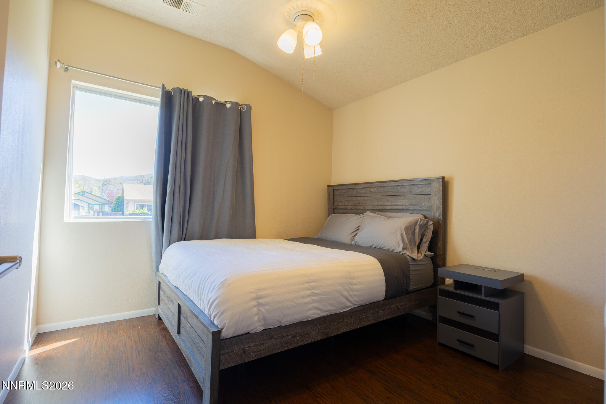 7881 Anchor Point Court Reno, NV 89506 - Photo 9 of 16 IMG_7935-HDR