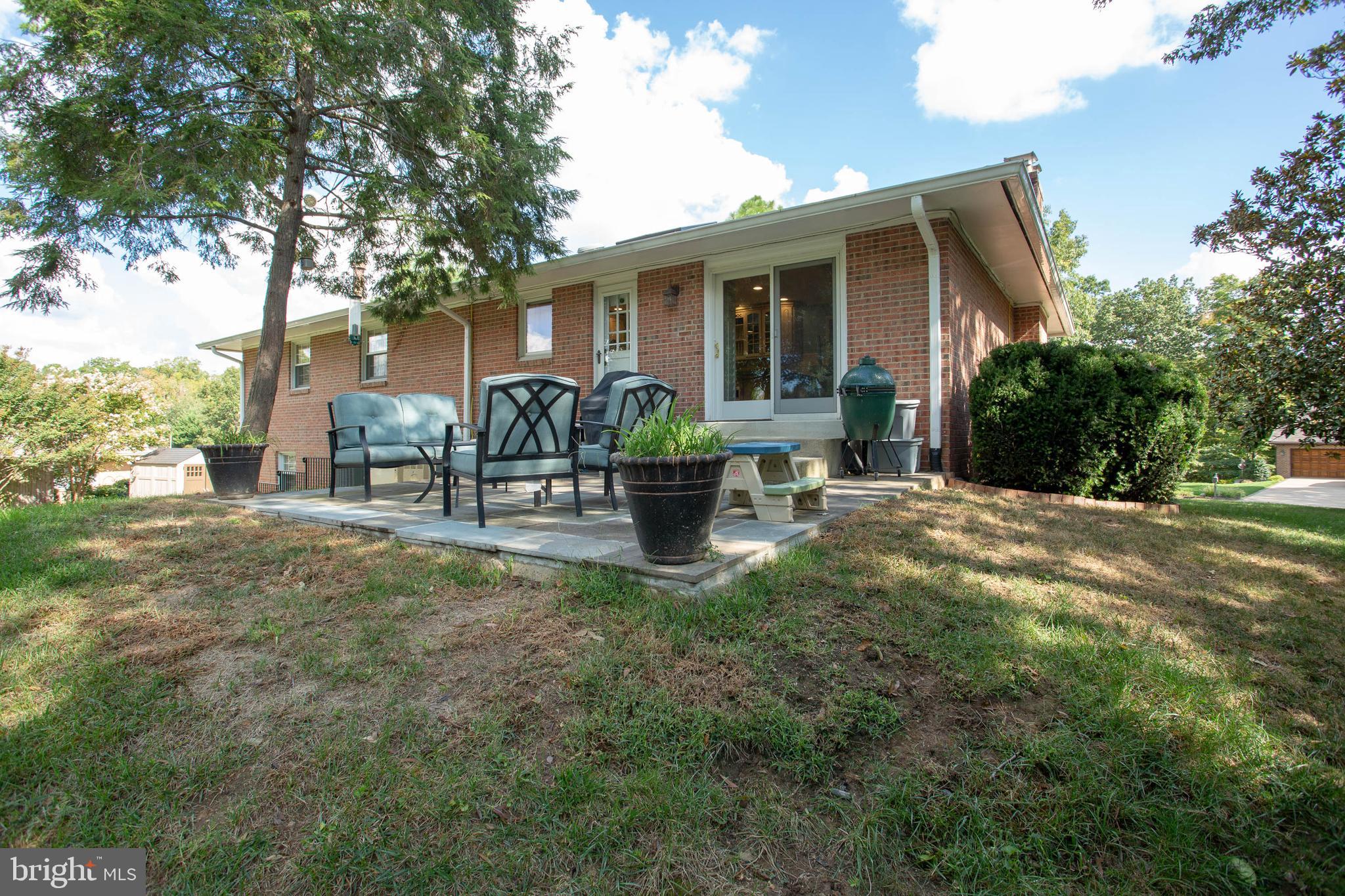 3909 Rive Drive Alexandria, VA 22309 - Photo 24 of 26 Rear of Home