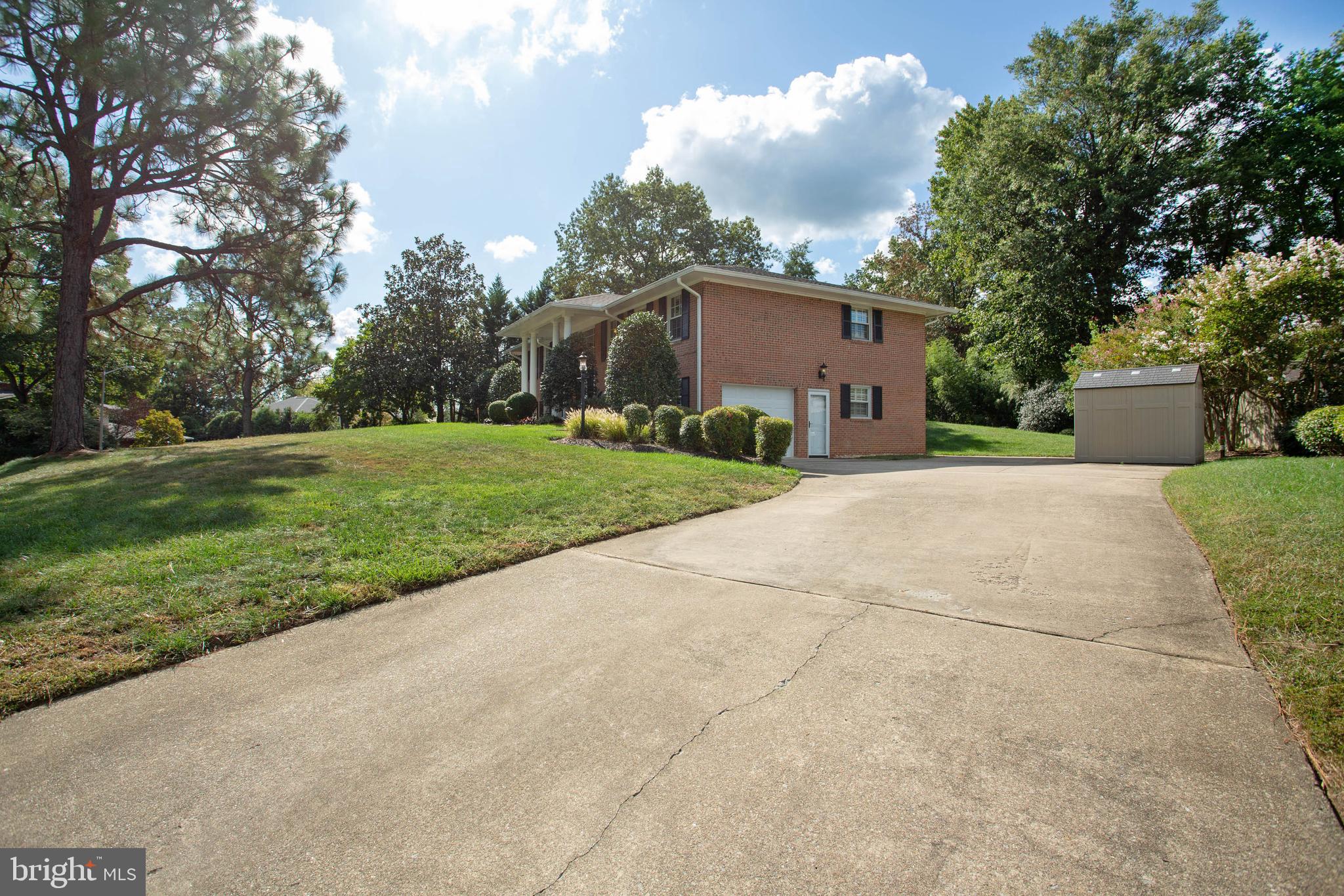 3909 Rive Drive Alexandria, VA 22309 - Photo 26 of 26 Plenty of Parking