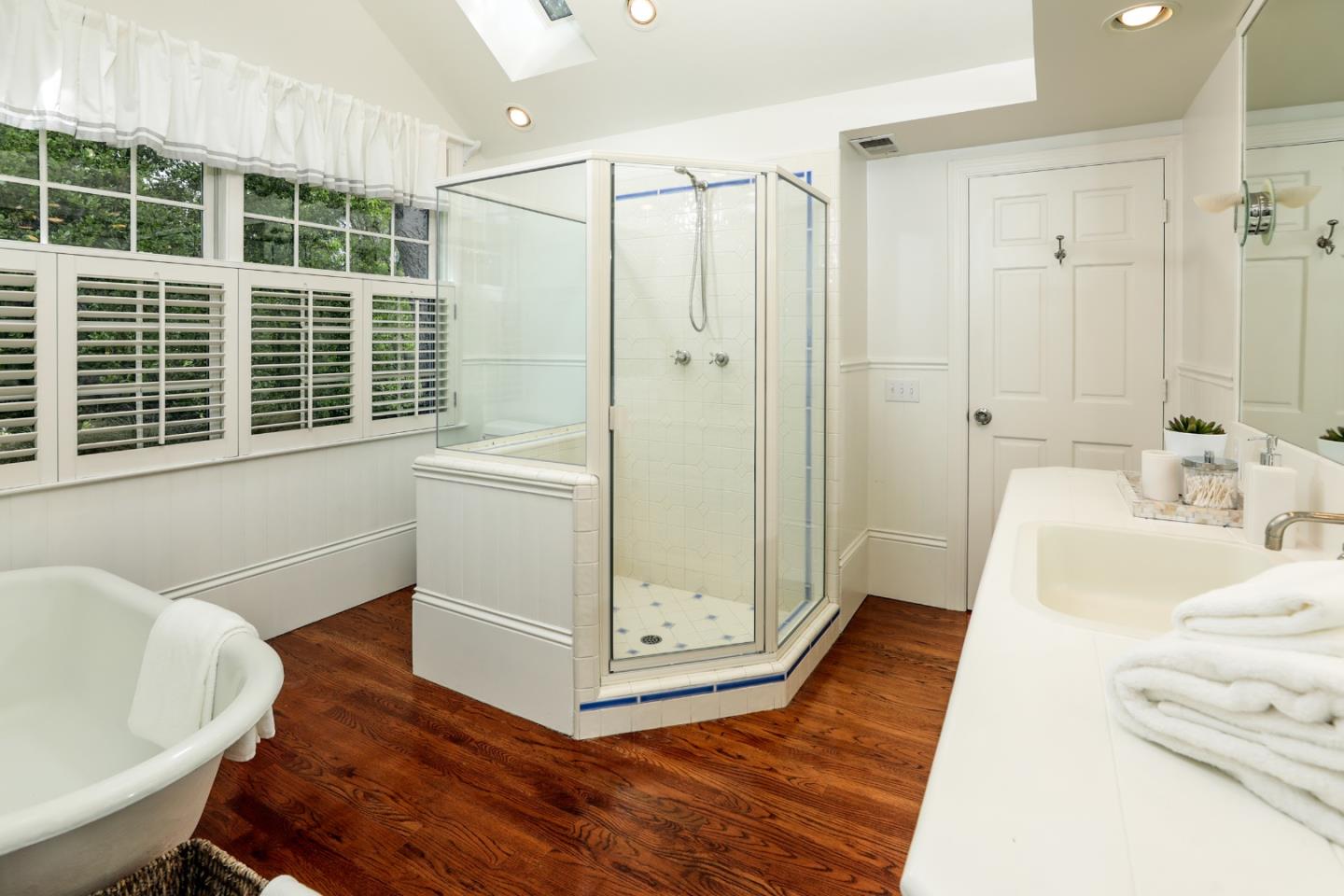 96 Laburnum Road Atherton, CA 94027 - Photo 25 of 40 a spacious bathroom with a bathtub and a sink