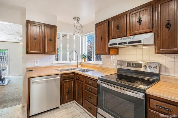 $365,000 | 1781 North Oakland Street, Aurora, CO 80010