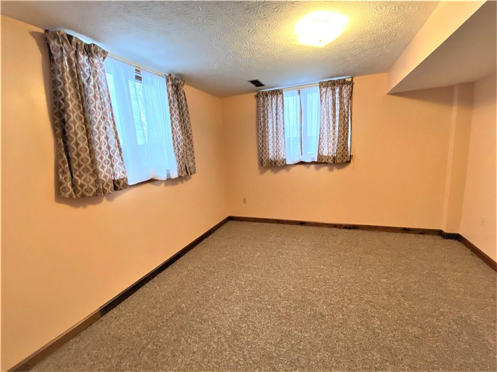 2733 Leesburg-Volant Road Volant, PA 16156 - Photo 19 of 21