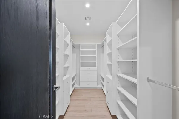 $6,500 | 12937 West Kilikia Drive, North Hollywood, CA 91605