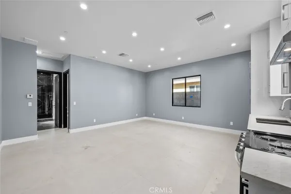 $6,500 | 12937 West Kilikia Drive, North Hollywood, CA 91605