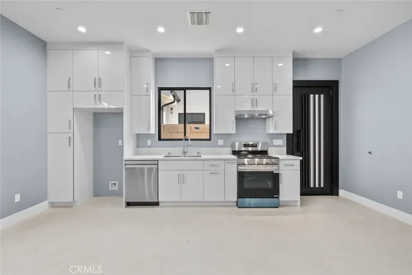 $6,500 | 12937 West Kilikia Drive, North Hollywood, CA 91605