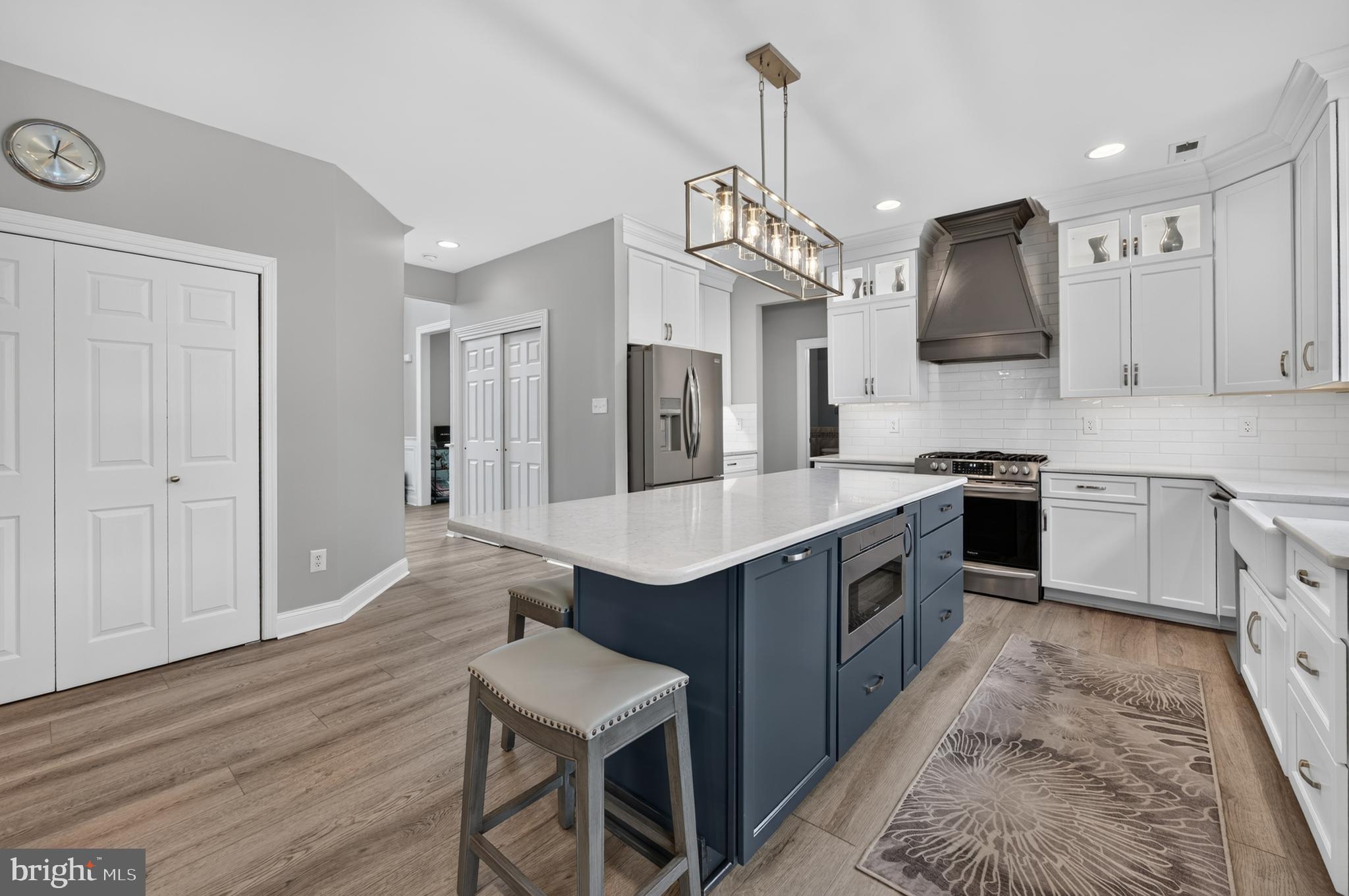 712 Rachael Drive Mickleton, NJ 08056 - Photo 14 of 67 Bright & spacious!