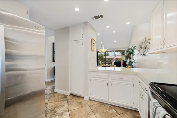 $7,000 | 186 Gran Via, Palm Desert, CA 92260