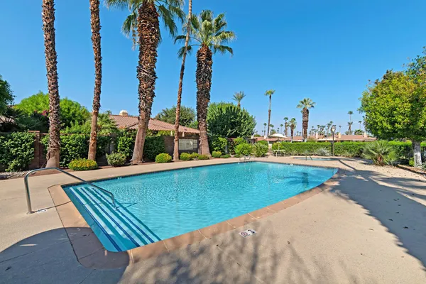 $7,000 | 186 Gran Via, Palm Desert, CA 92260