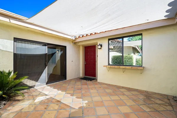 $7,000 | 186 Gran Via, Palm Desert, CA 92260