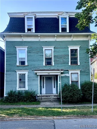 $1,100 | 912 Lafayette Avenue, Buffalo, NY 14209