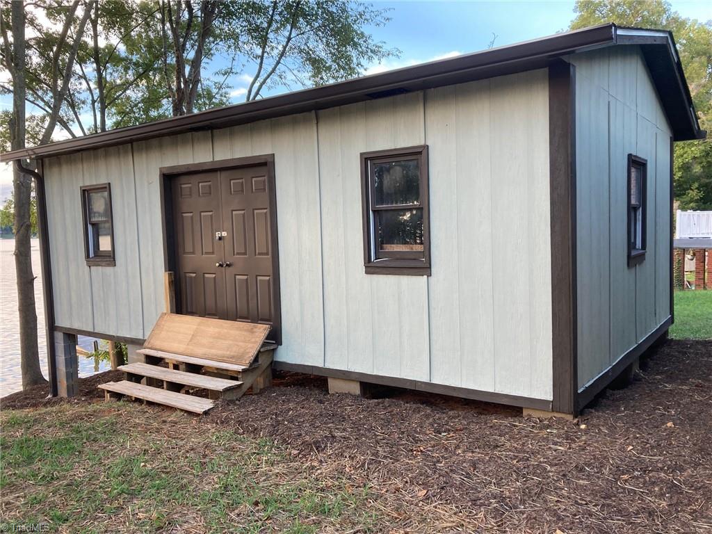 2400 Riverview Road Lexington, NC 27292 - Photo 9 of 25 Gallery Image 9